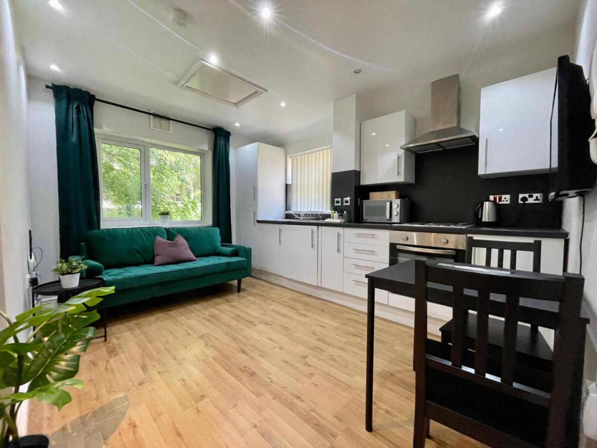 One Bedroom Apartment In City Centre Cardiff Extérieur photo